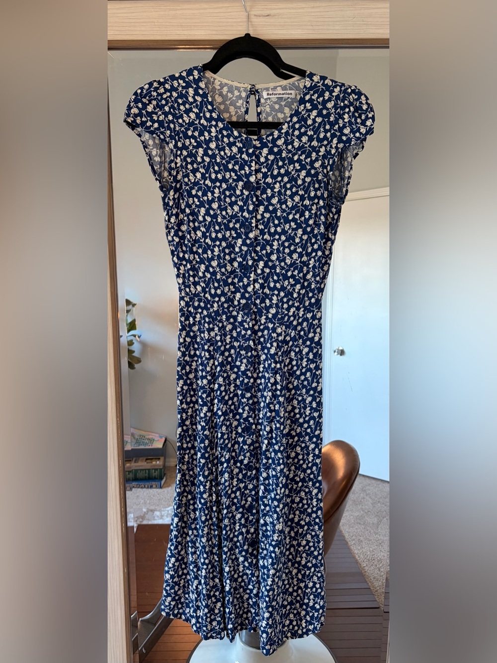 Reformation Fauna Blur White Floral Midi Dress Button Front size 6 Classic